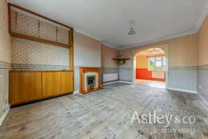 lounge- click for photo gallery